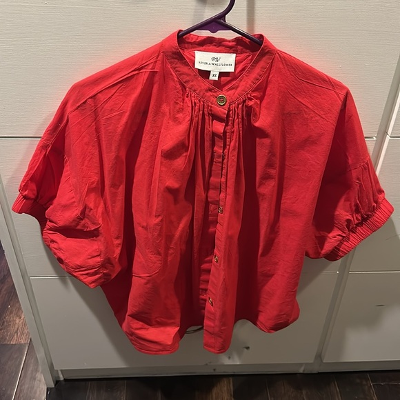 Never A Wallflower beautiful red button down shirt size XS - Picture 4 of 5